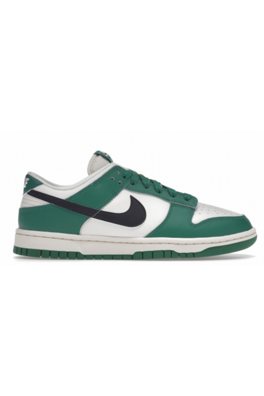 NIKE DUNK LOW LOTTERY GREEN