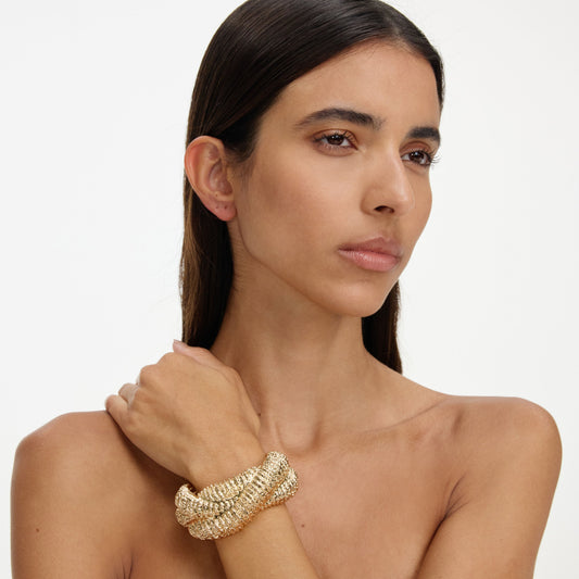 TEXTURED TWISTED CUFF